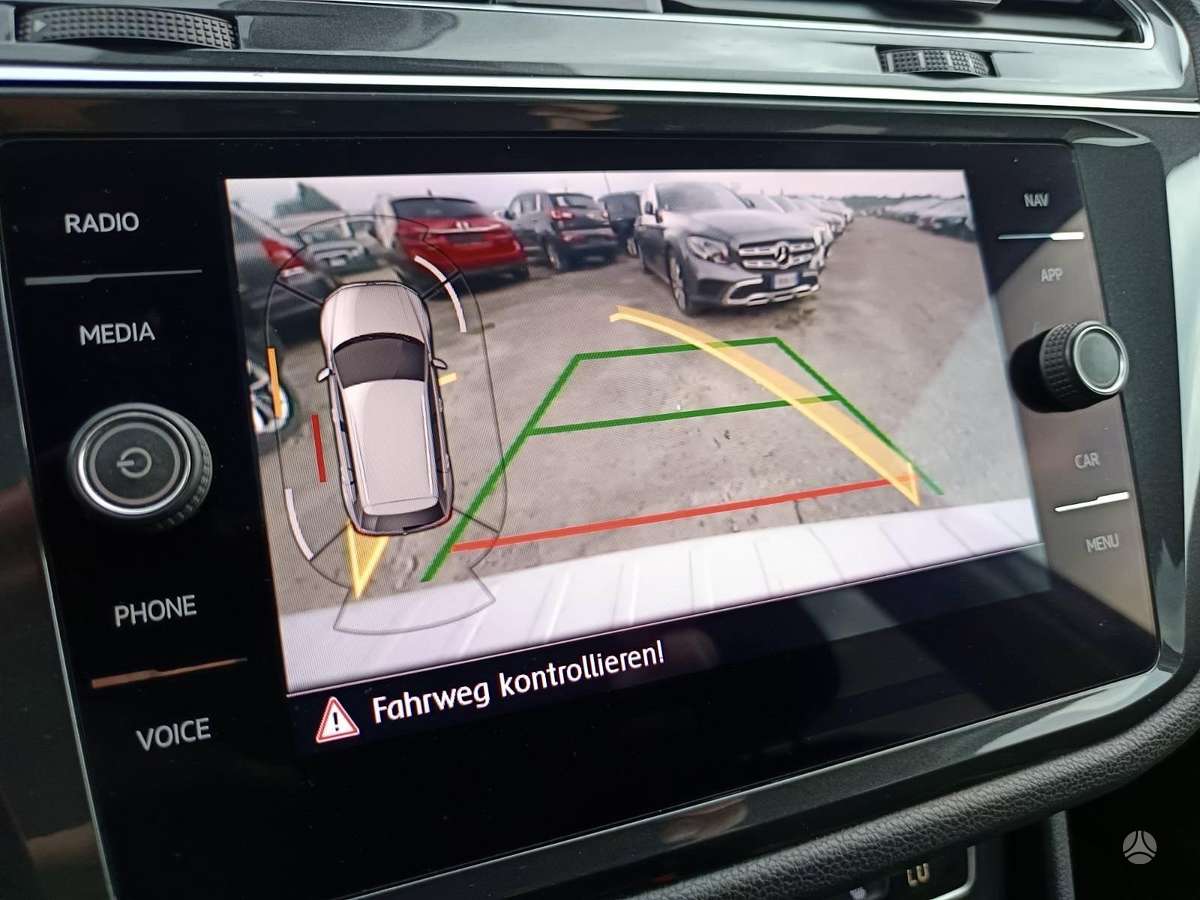 Volkswagen Tiguan Allspace - 8