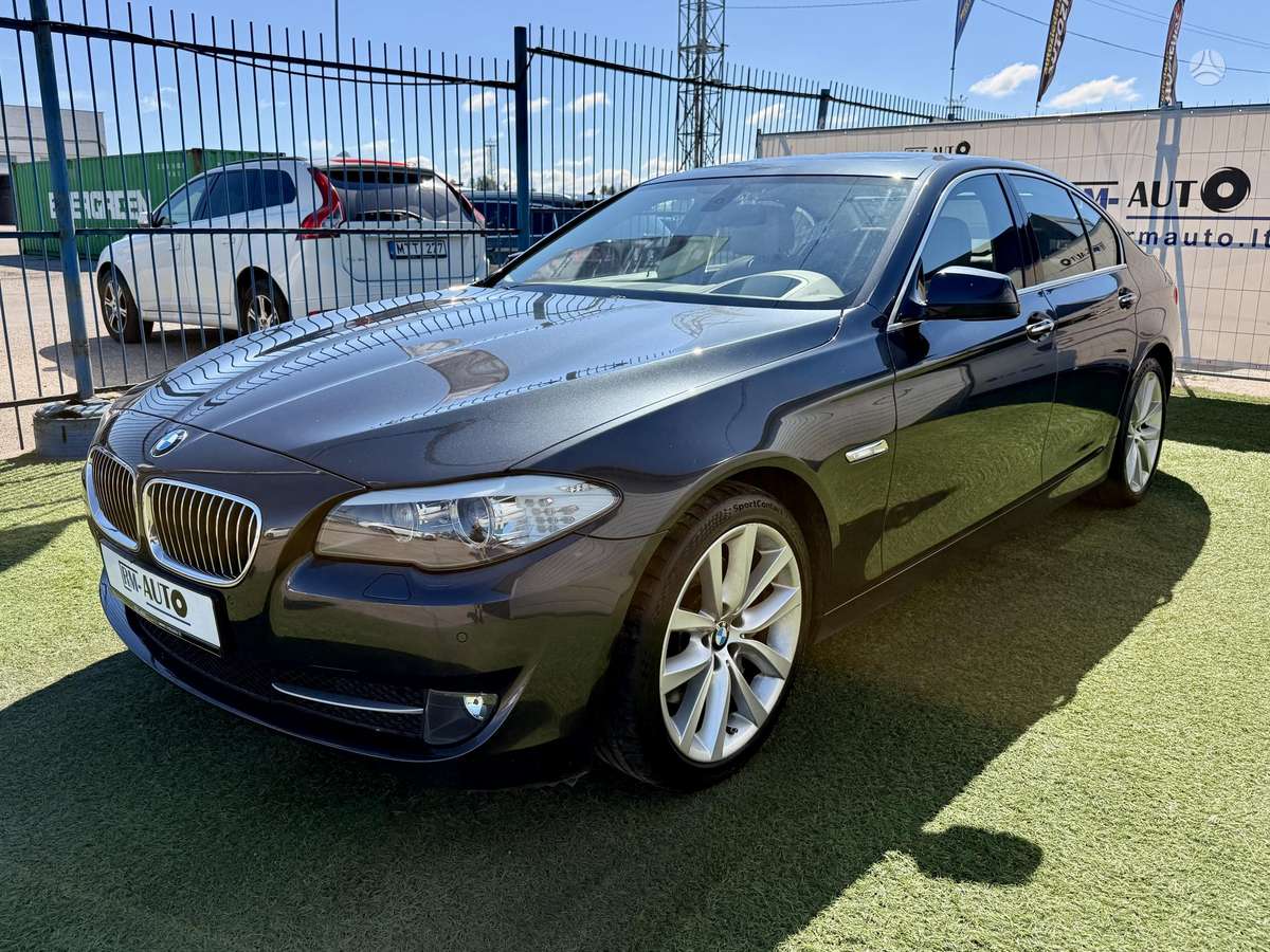 BMW 530, 3.0 l., Седан