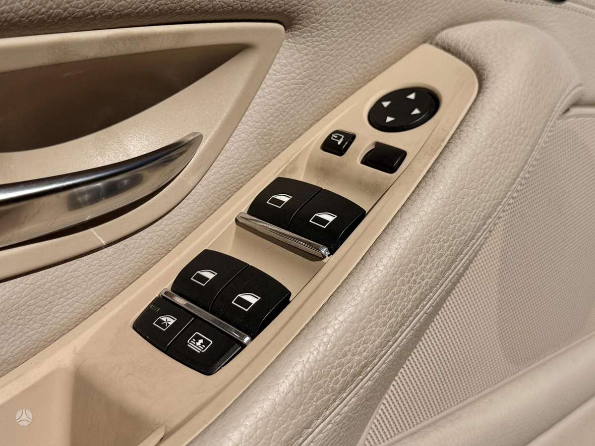 BMW 530, 3.0 l., Седан