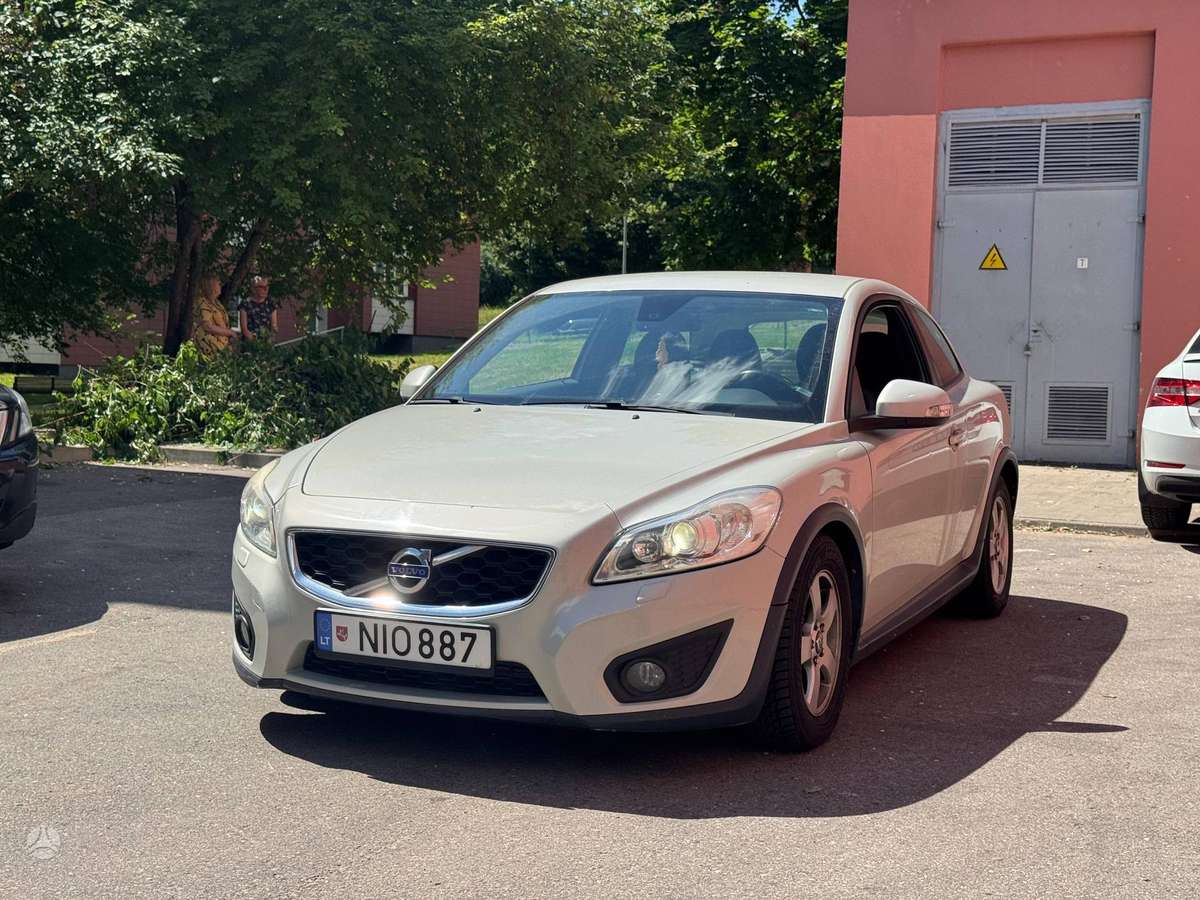 Volvo C30, 1.6 l., coupe