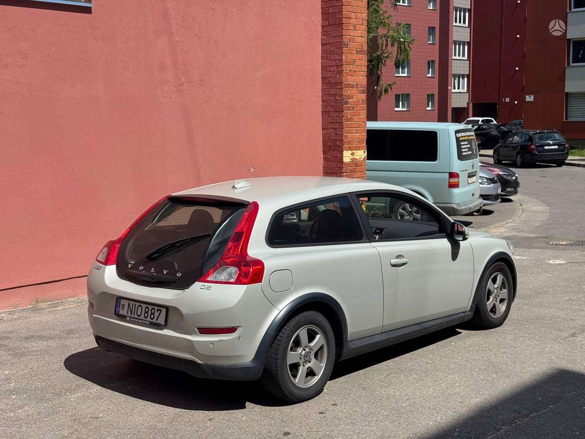 Volvo C30, 1.6 l., coupe