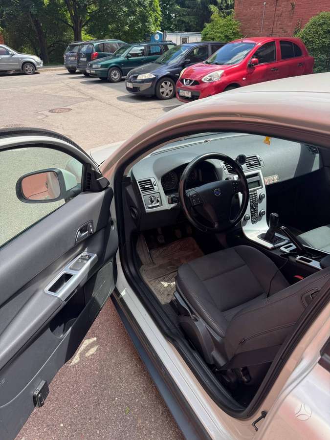 Volvo C30, 1.6 l., coupe