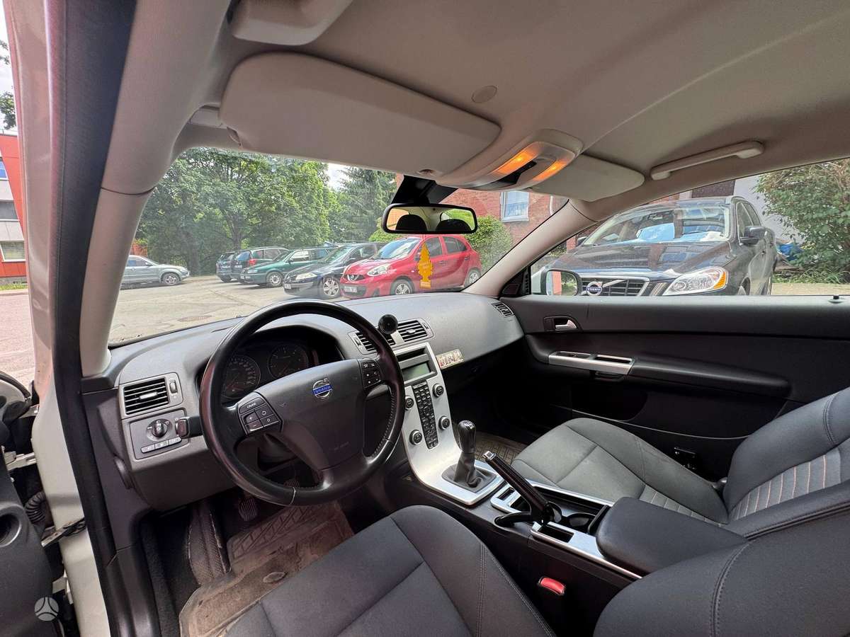 Volvo C30, 1.6 l., coupe
