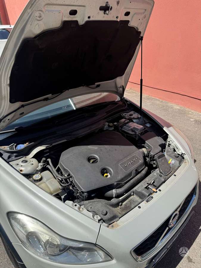 Volvo C30, 1.6 l., coupe