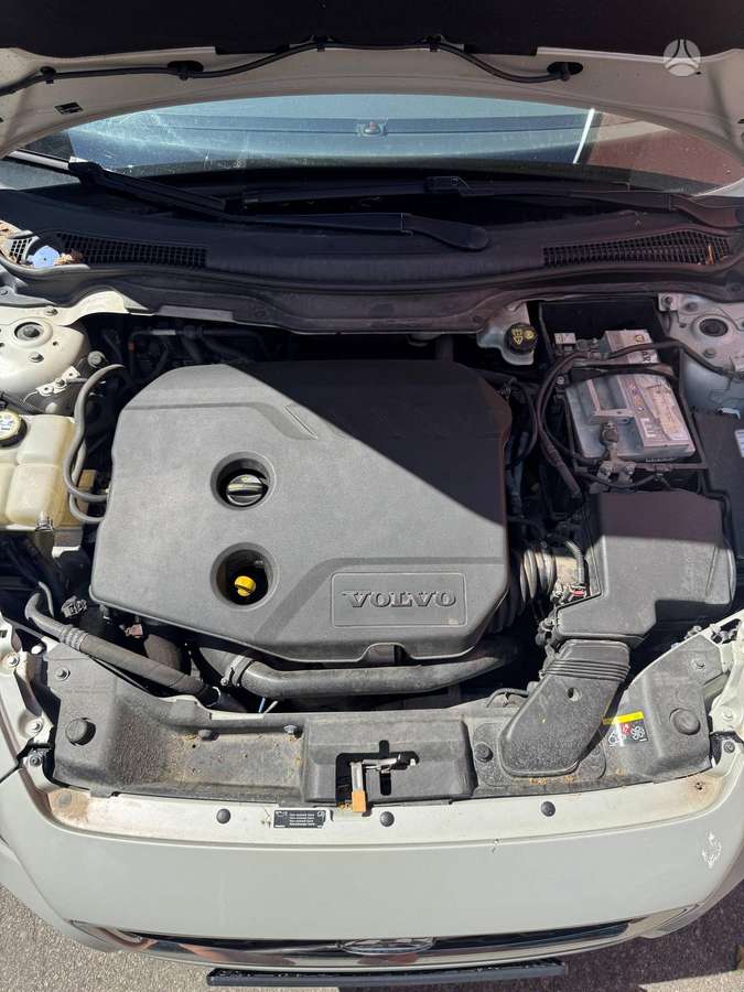 Volvo C30, 1.6 l., coupe