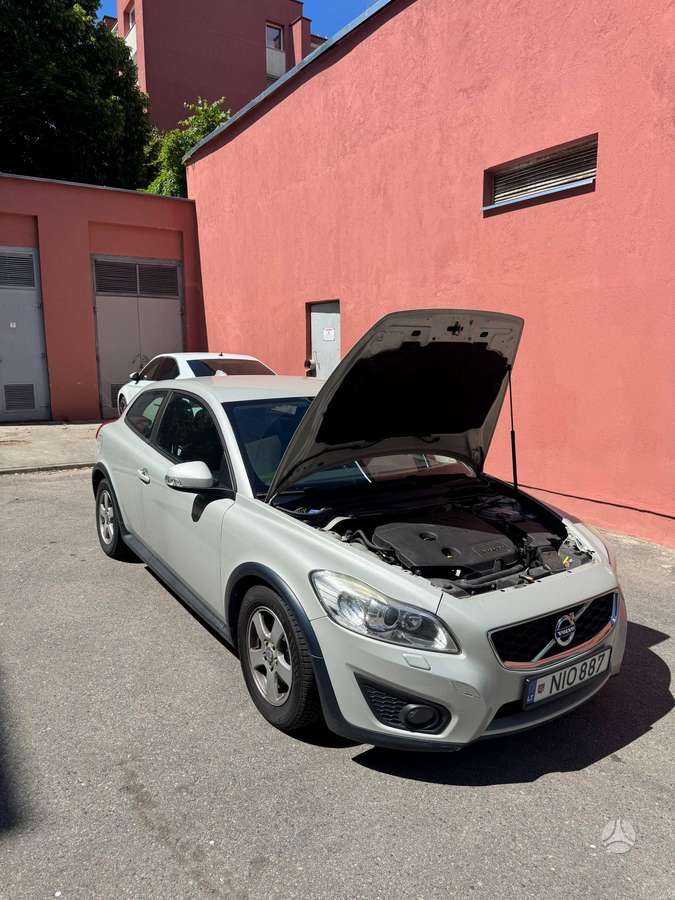 Volvo C30, 1.6 l., coupe