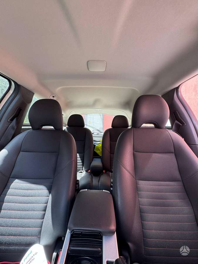 Volvo C30, 1.6 l., coupe