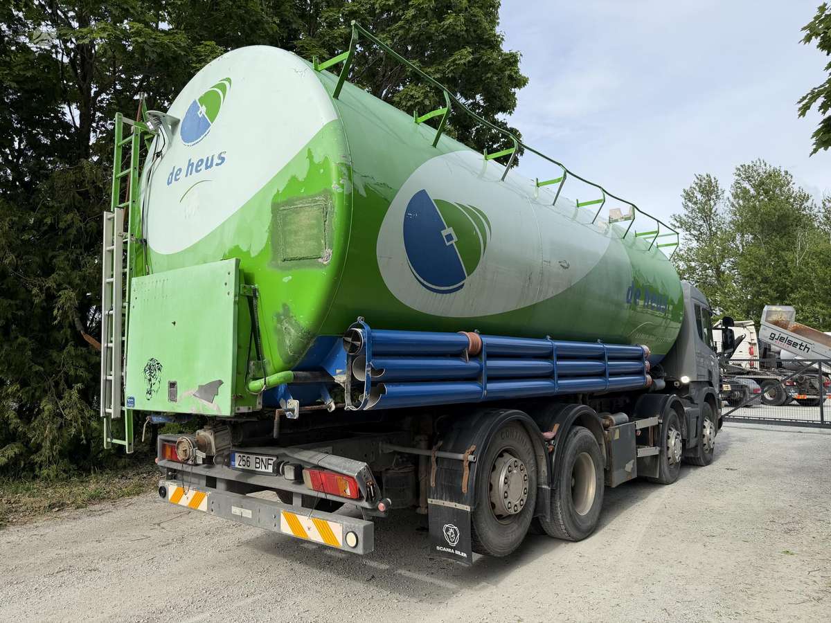 Scania 114 8x4 Silo / Pellet, автоцистерны