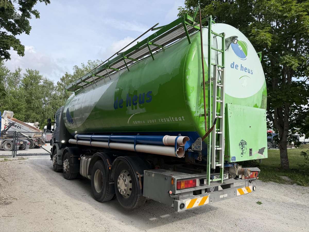 Scania 114 8x4 Silo / Pellet, автоцистерны