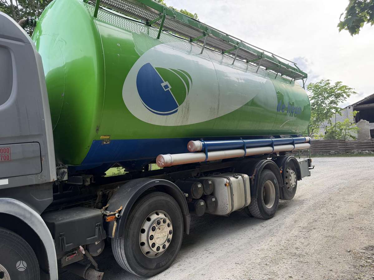 Scania 114 8x4 Silo / Pellet, автоцистерны