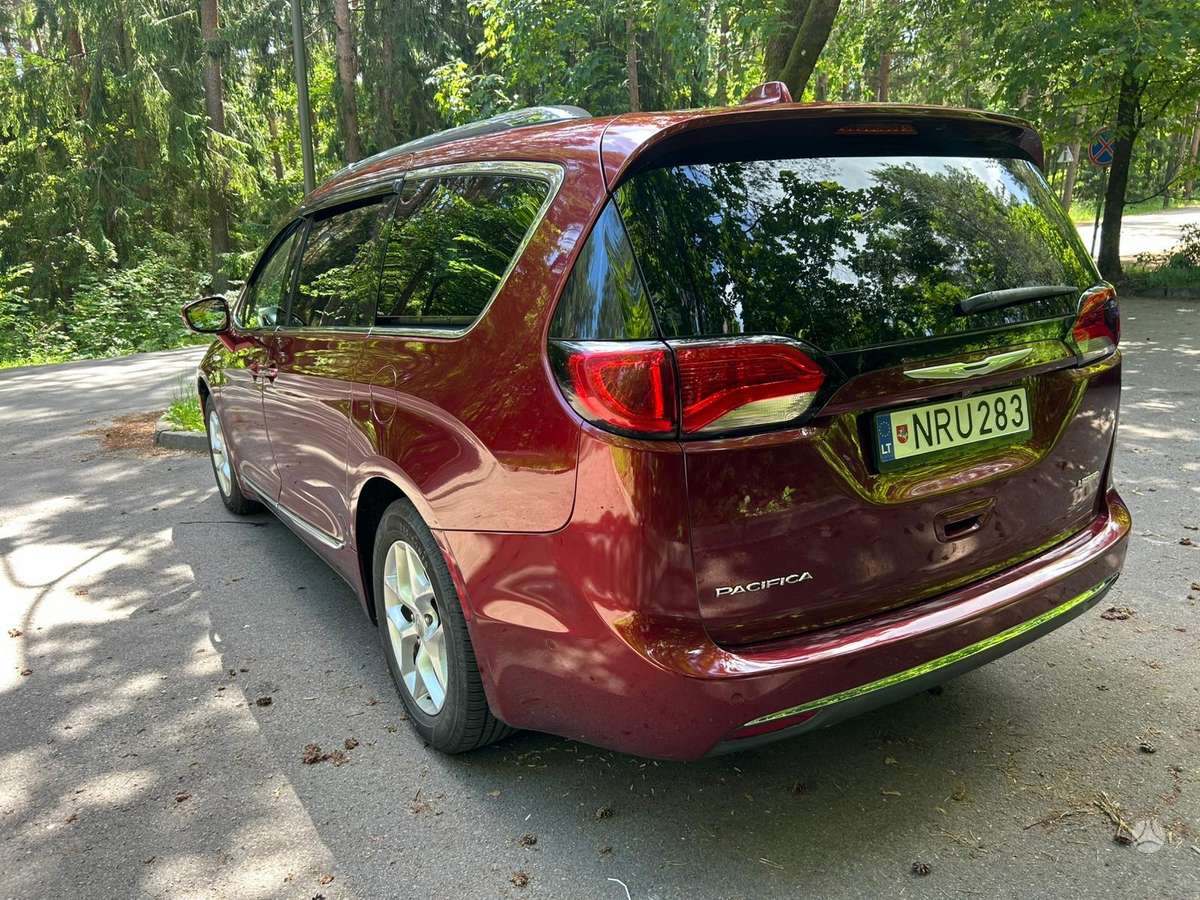 Chrysler Pacifica, 3.6 l., Минивэн