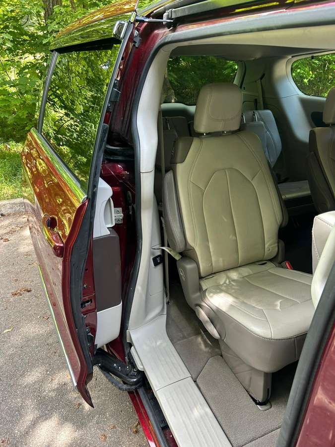 Chrysler Pacifica, 3.6 l., Минивэн