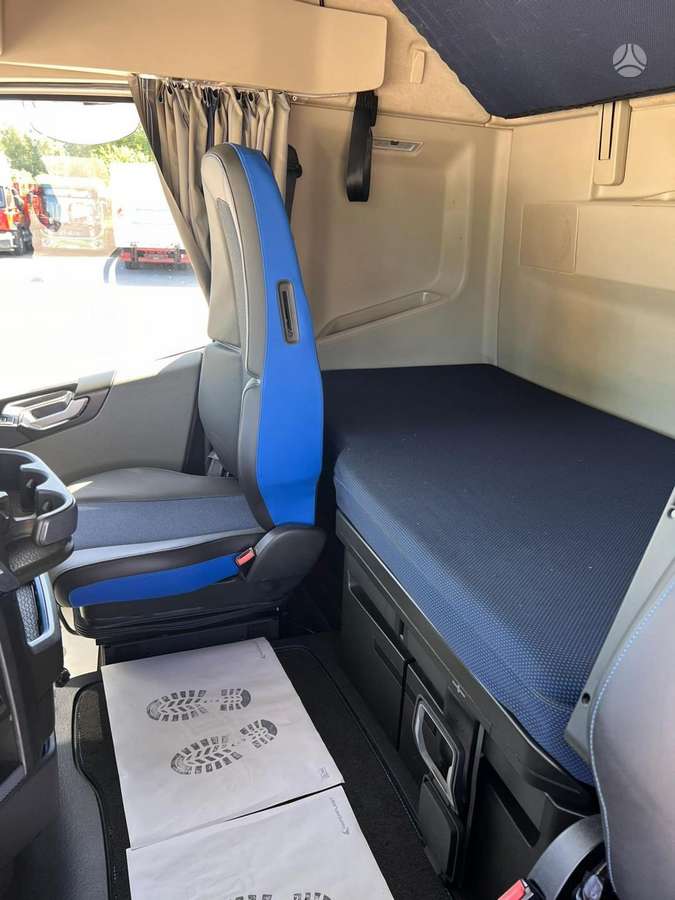 Volvo FH 500 I-SAVE, double sleeper