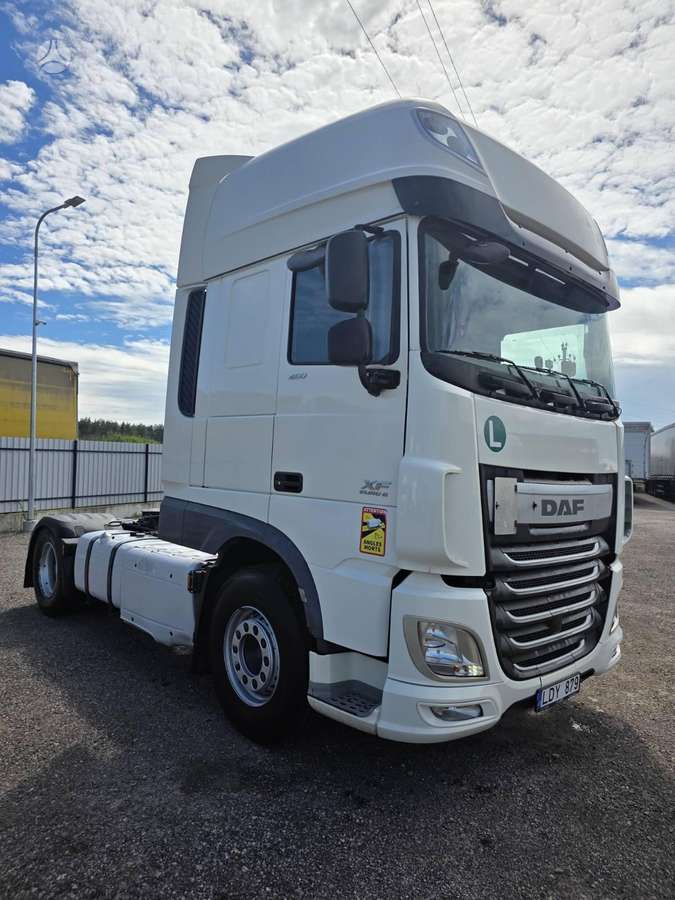 DAF 106, double sleeper