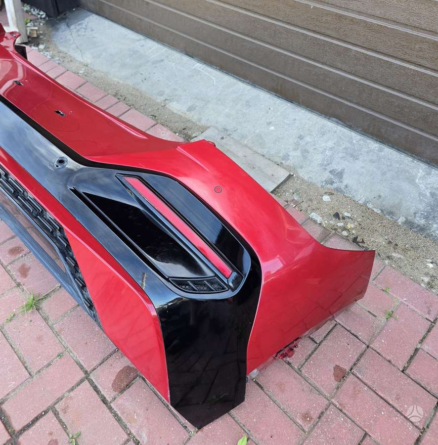 Kia EV6, Bamperiai, televizorius, variklio detalės