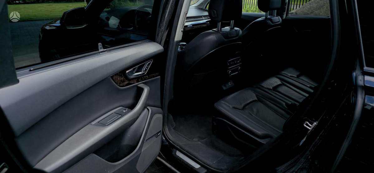 Audi Q7, 3.0 l., Внедорожник / Кроссовер
