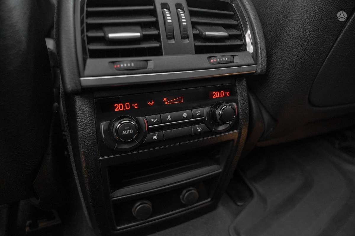 BMW X5, 4.4 l., off-road / crossover