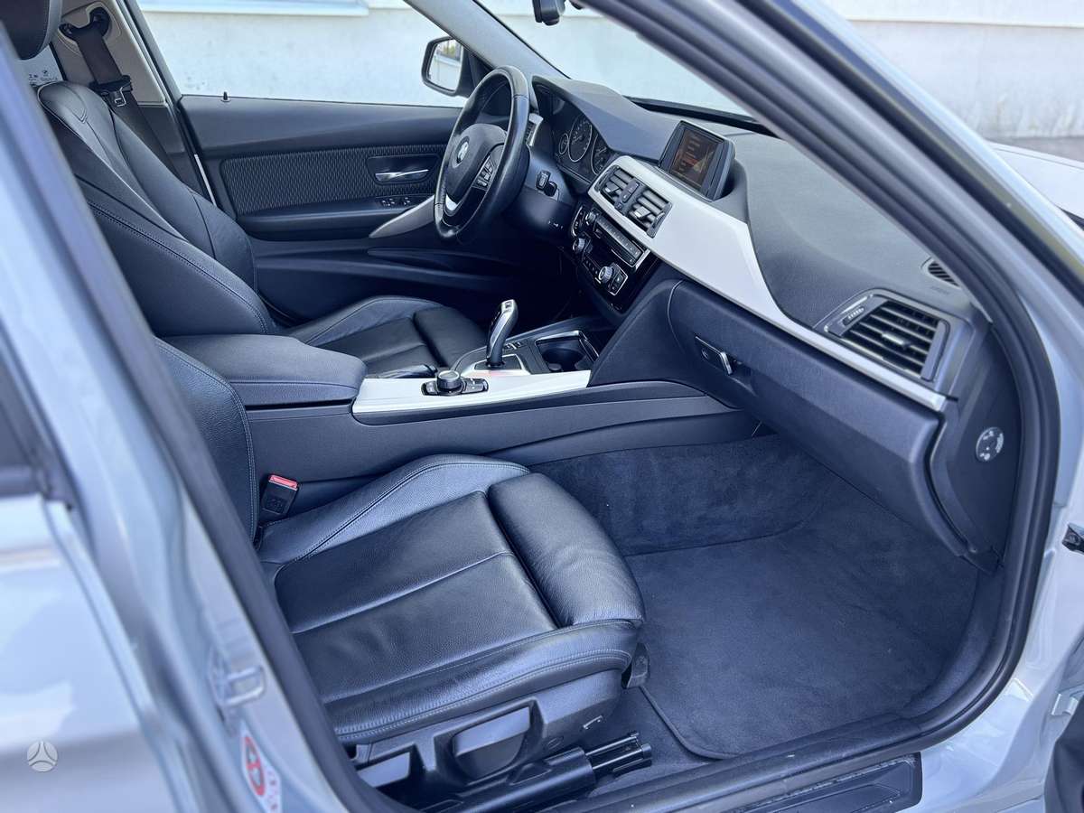 BMW 320, 2.0 l., Седан
