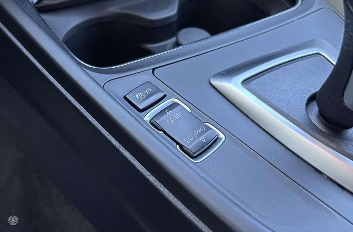 BMW 320, 2.0 l., Седан