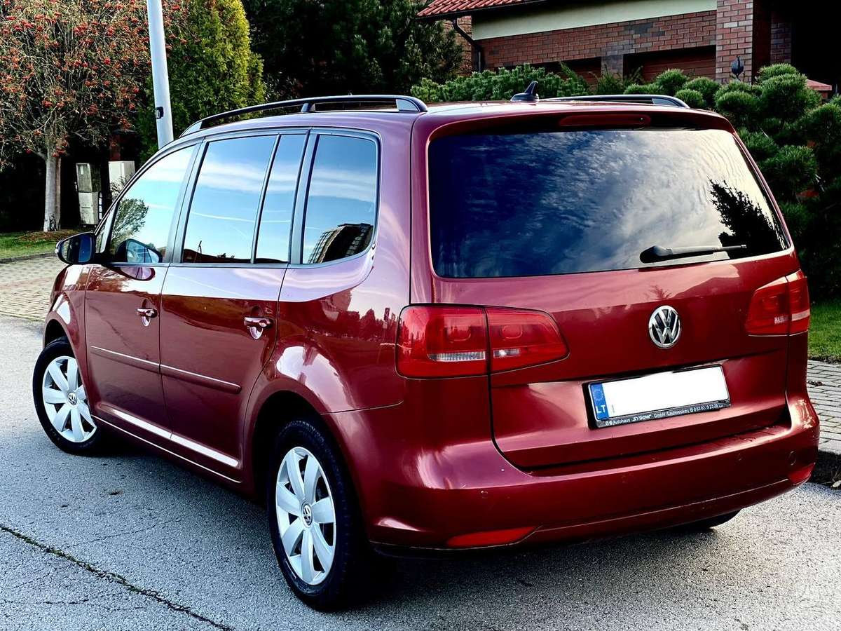 Volkswagen Touran - 6