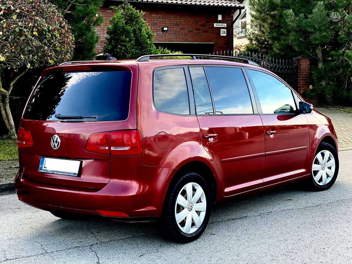 Volkswagen Touran - 7