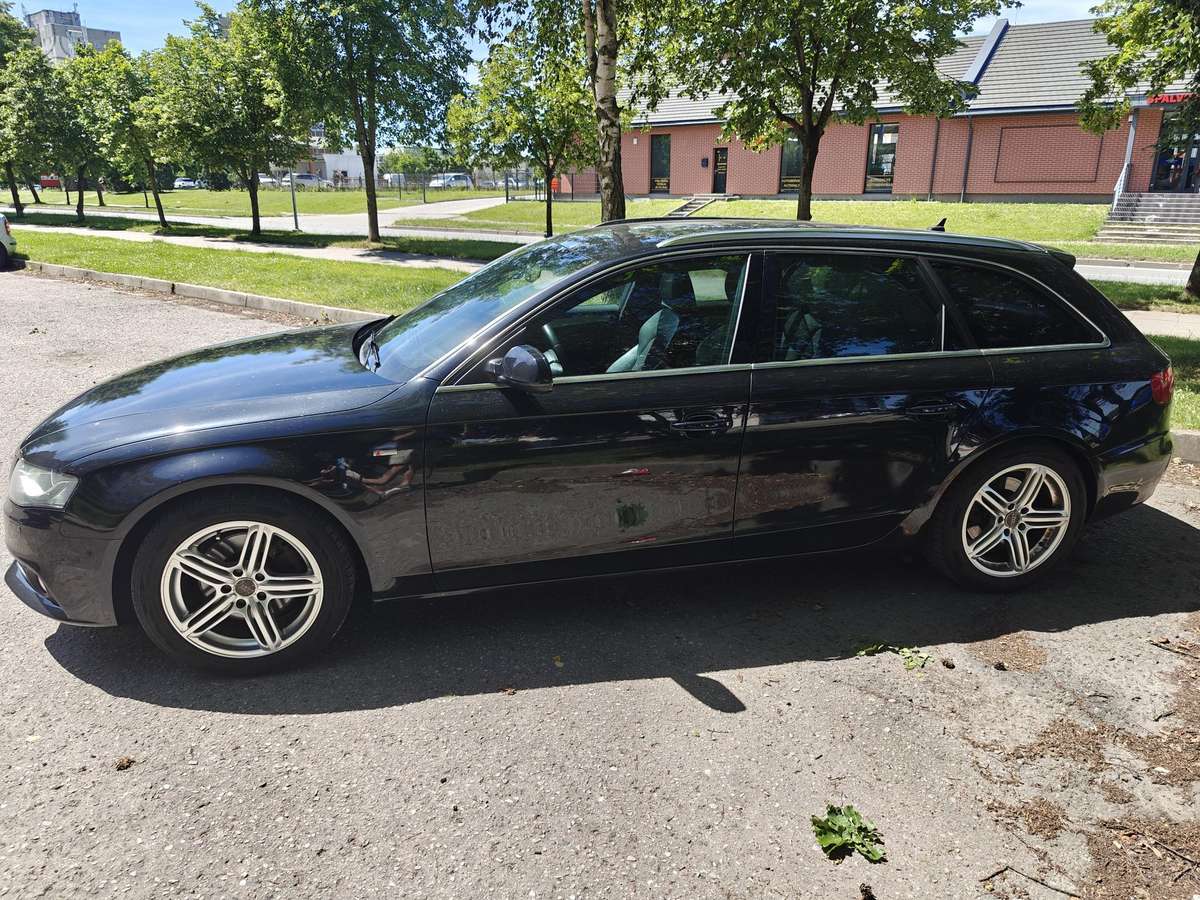Audi A4, 2.0 l., Универсал