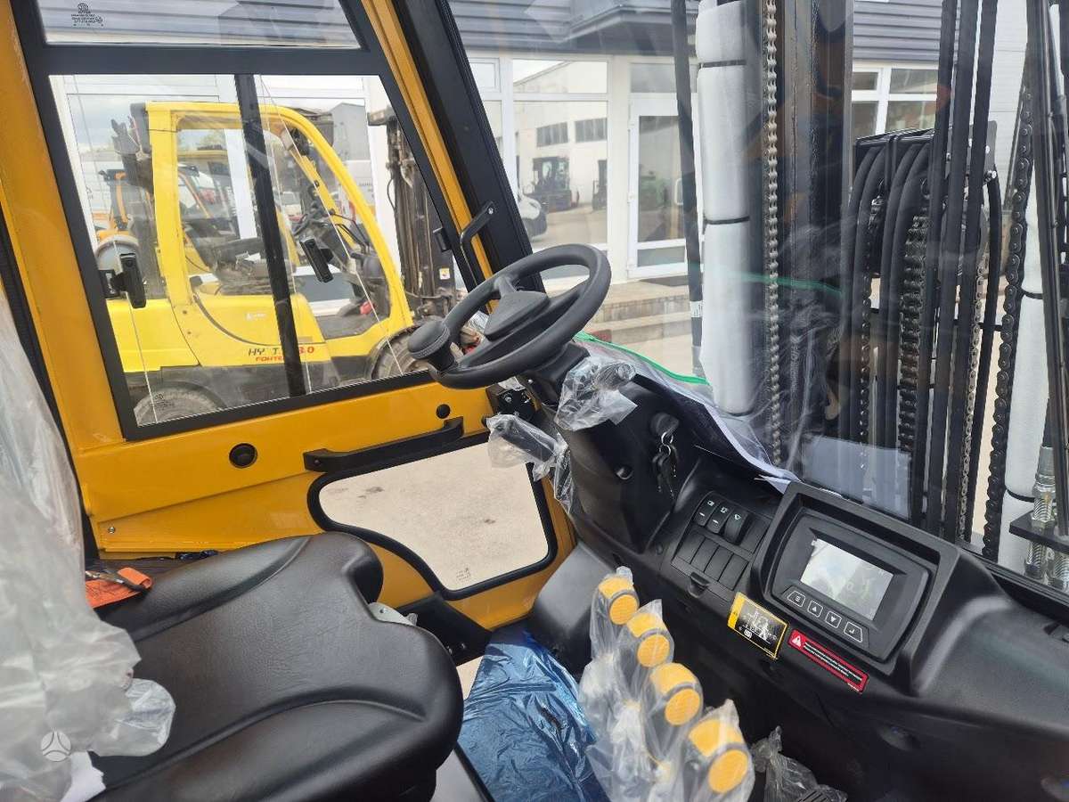 Hyundai 30BE-X, forklifts