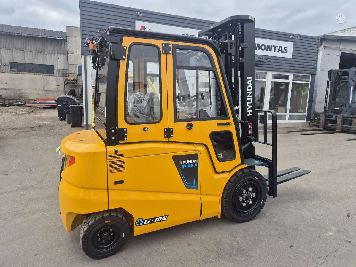 Hyundai 30BE-X, forklifts