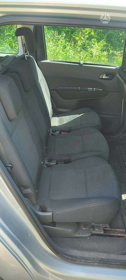 Peugeot 5008 - 6