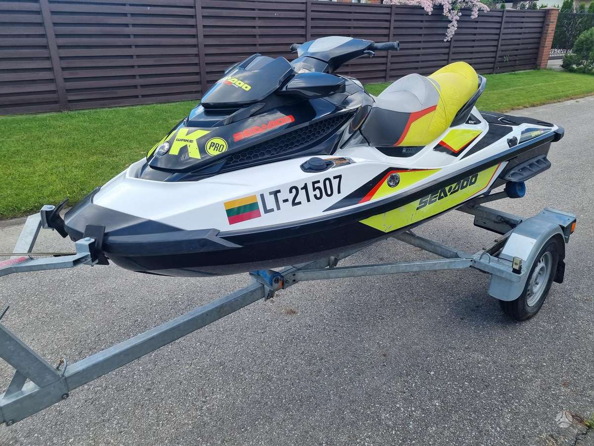 Sea-Doo Wake pro 215, водные мотоциклы