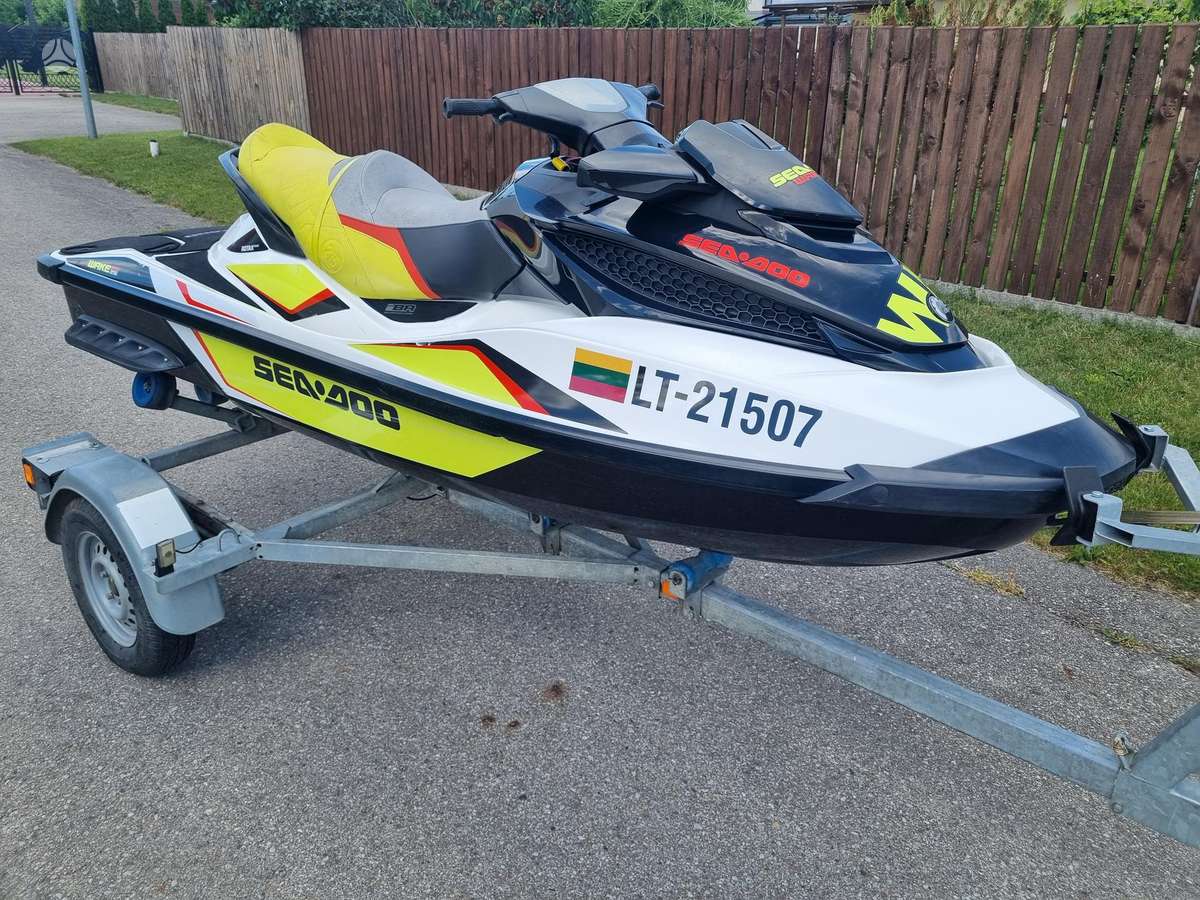Sea-Doo Wake pro 215, jet skis