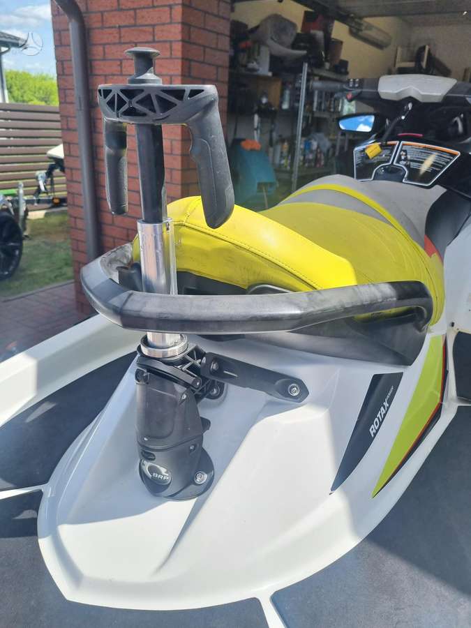 Sea-Doo Wake pro 215, водные мотоциклы