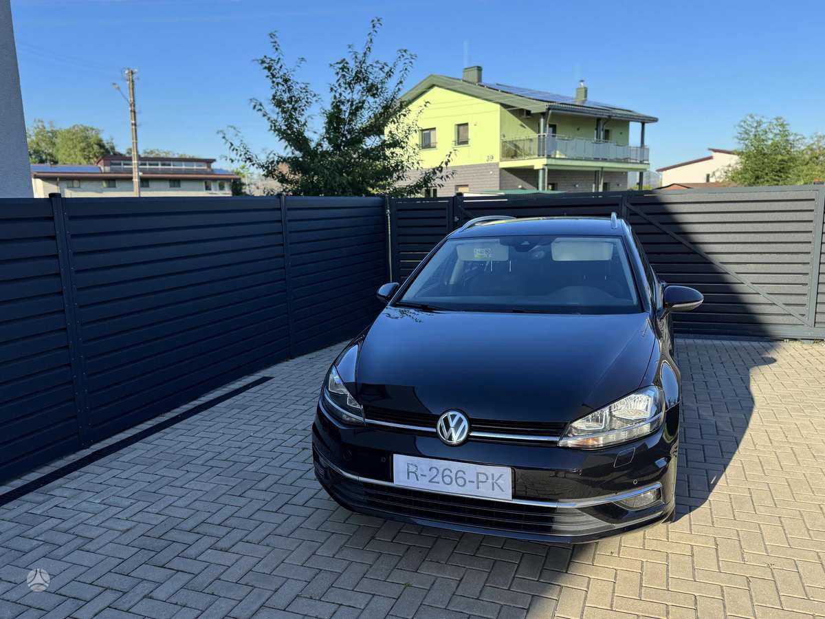 Volkswagen Golf - 2