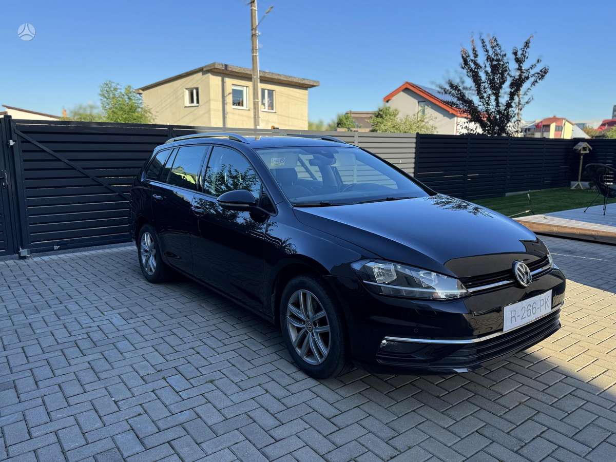 Volkswagen Golf - 3