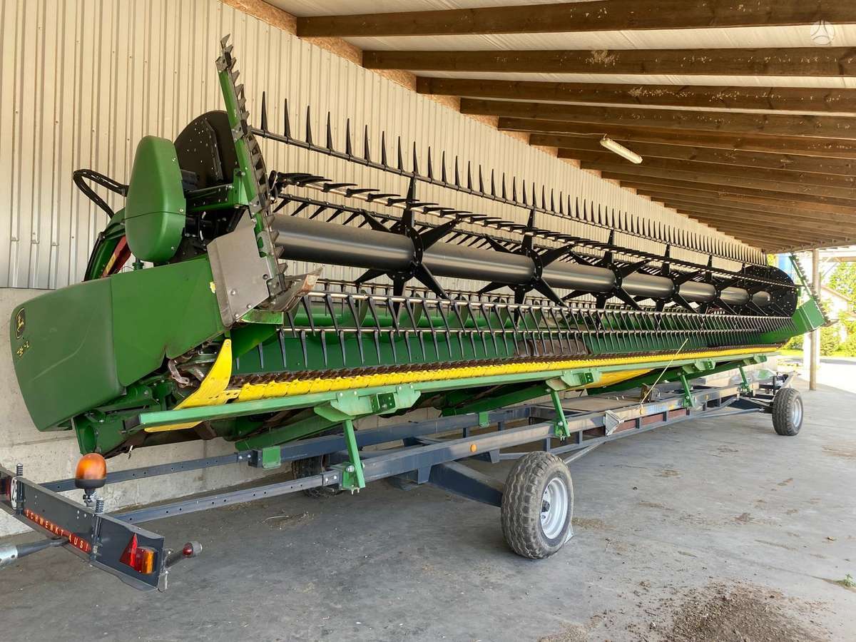 John Deere S790, комбайны