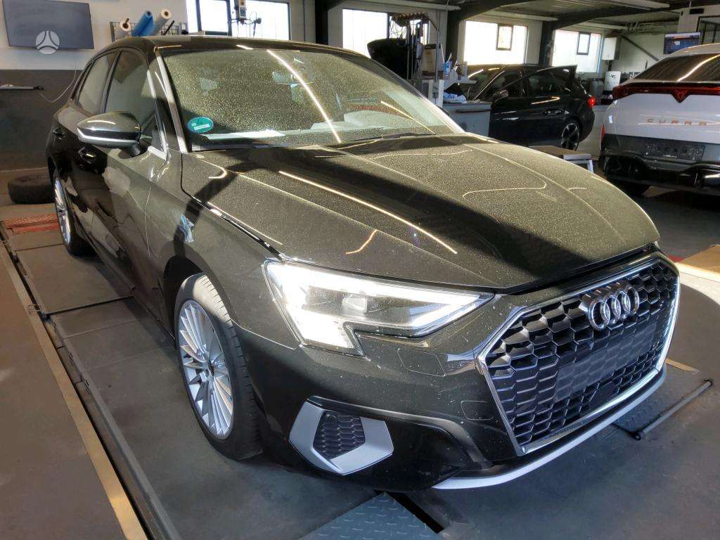 Audi A3, 1.5 l., hatchback