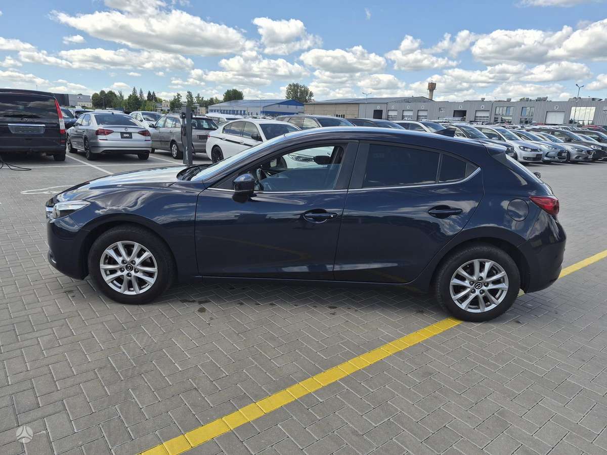 Mazda 3, 1.5 l., hečbekas