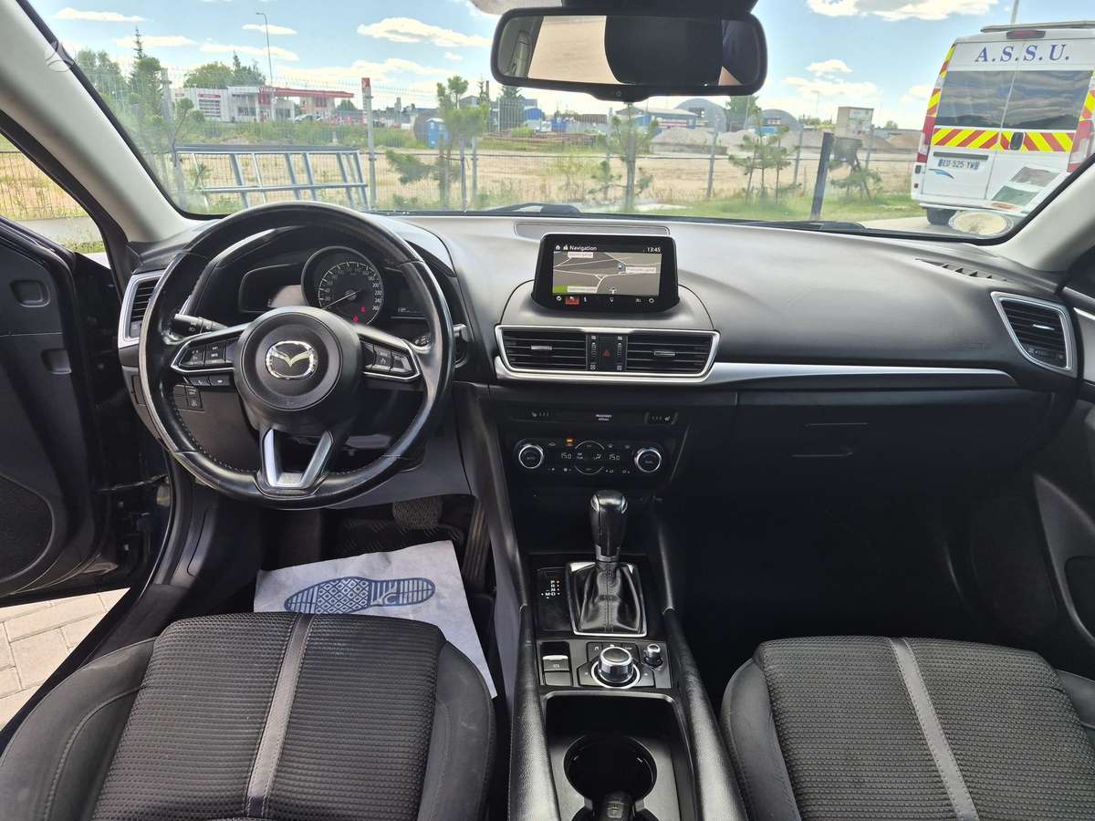 Mazda 3, 1.5 l., hečbekas
