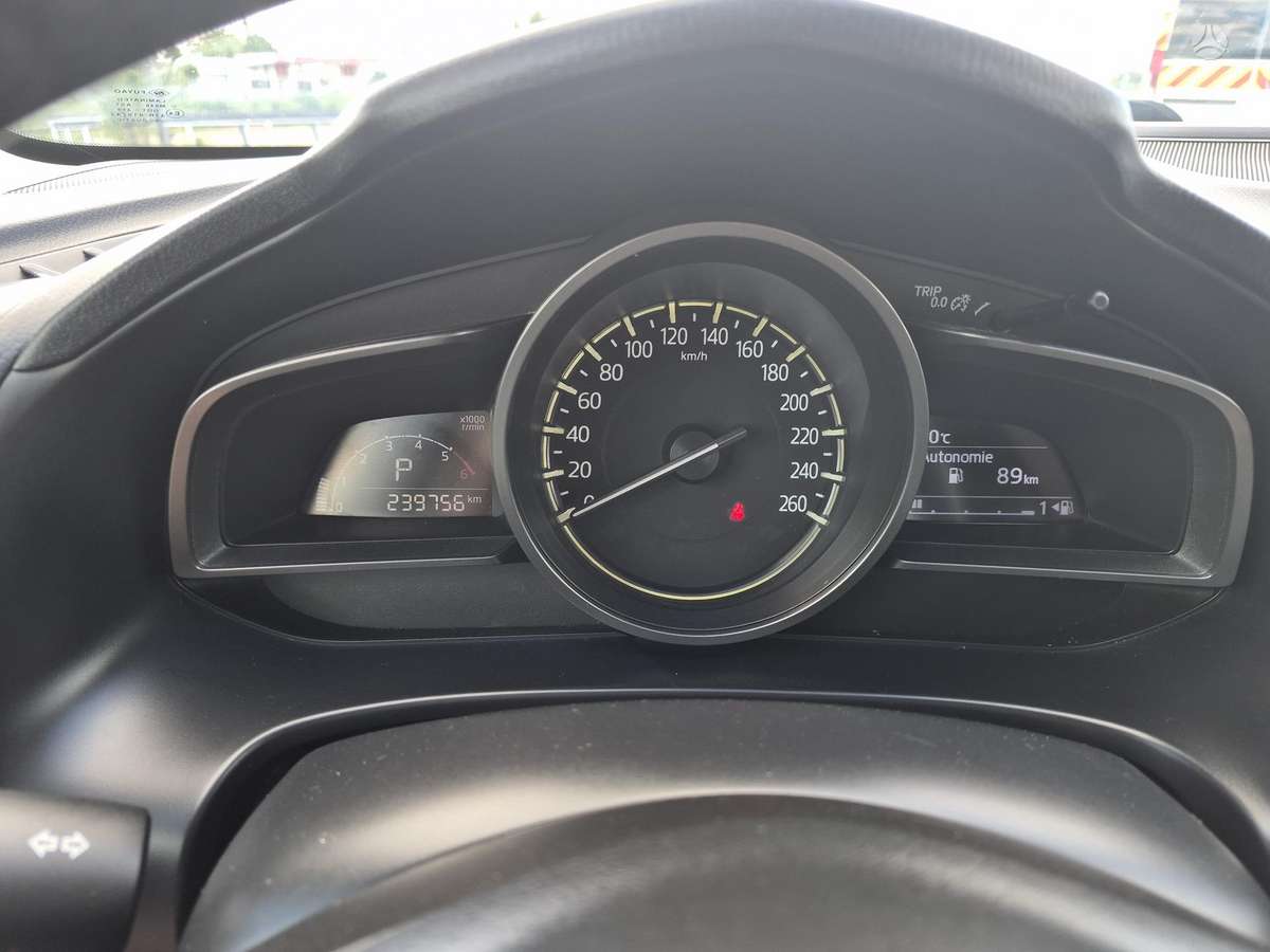 Mazda 3, 1.5 l., hečbekas