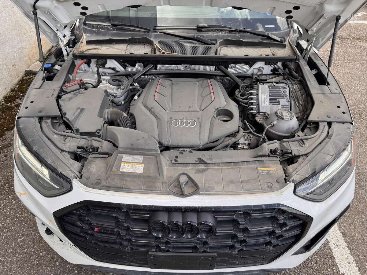 Audi SQ5, off-road / crossover