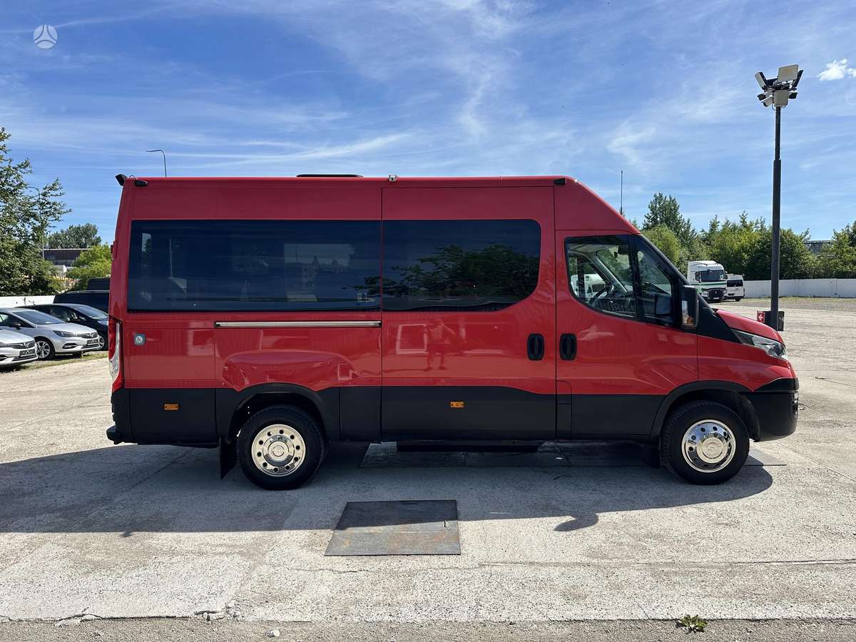Iveco Daily, пассажирский микроавтобус