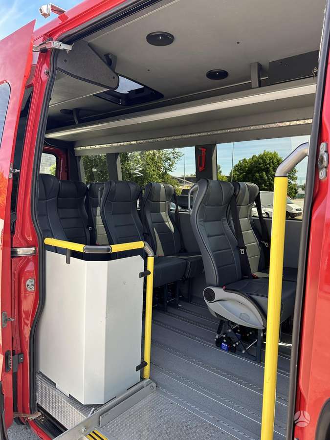Iveco Daily, пассажирский микроавтобус