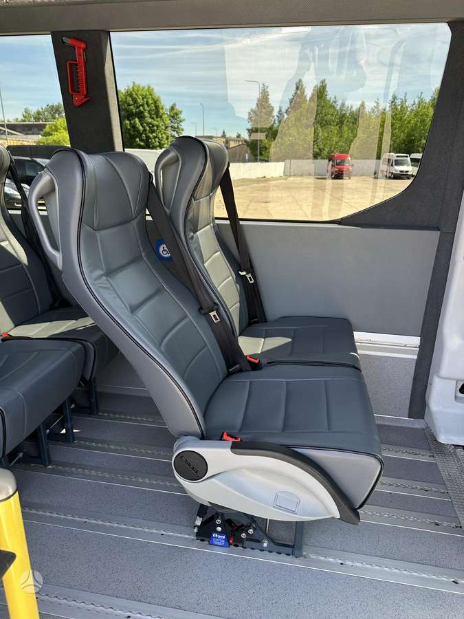 Iveco Daily, пассажирский микроавтобус