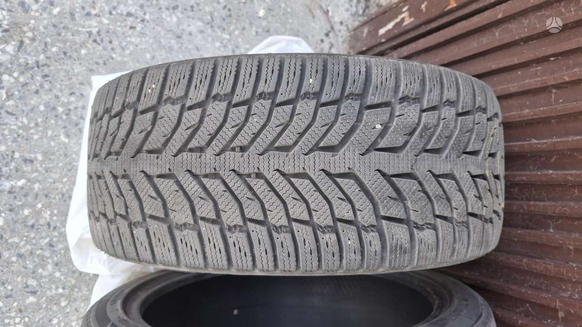 Gremax, зимние 225/40 R18
