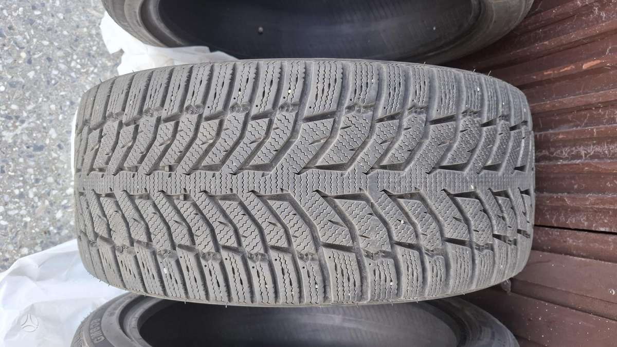 Gremax, зимние 225/40 R18