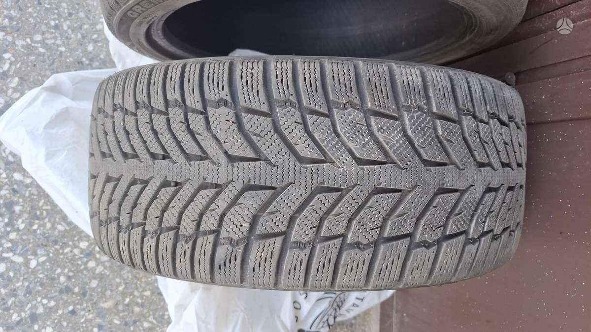 Gremax, winter 225/40 R18