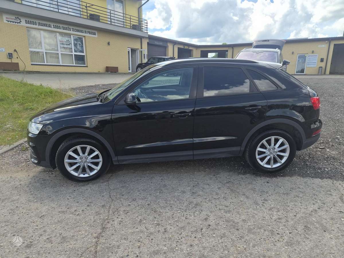 Audi Q3, 2.0 l., hatchback