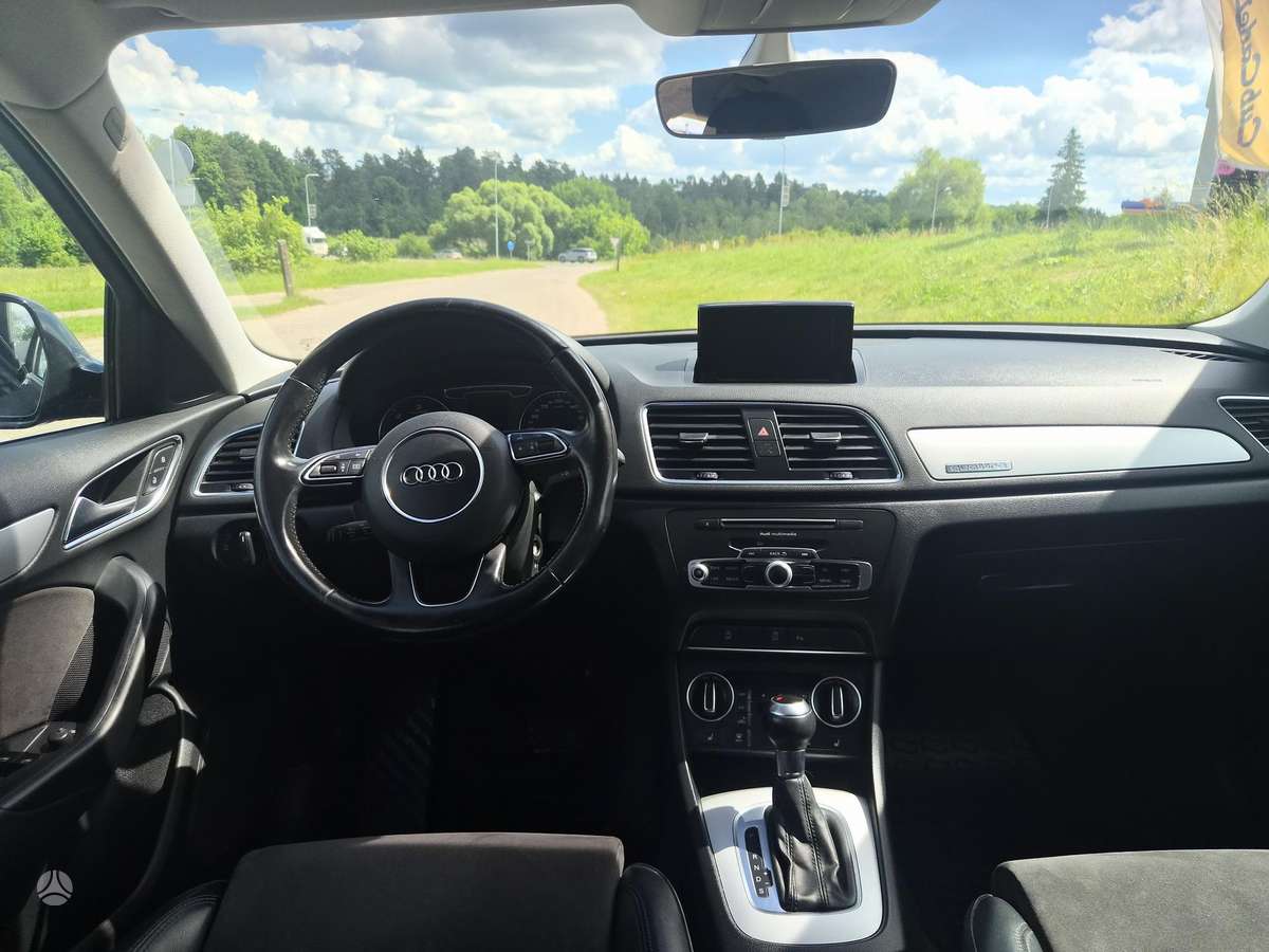 Audi Q3, 2.0 l., hatchback