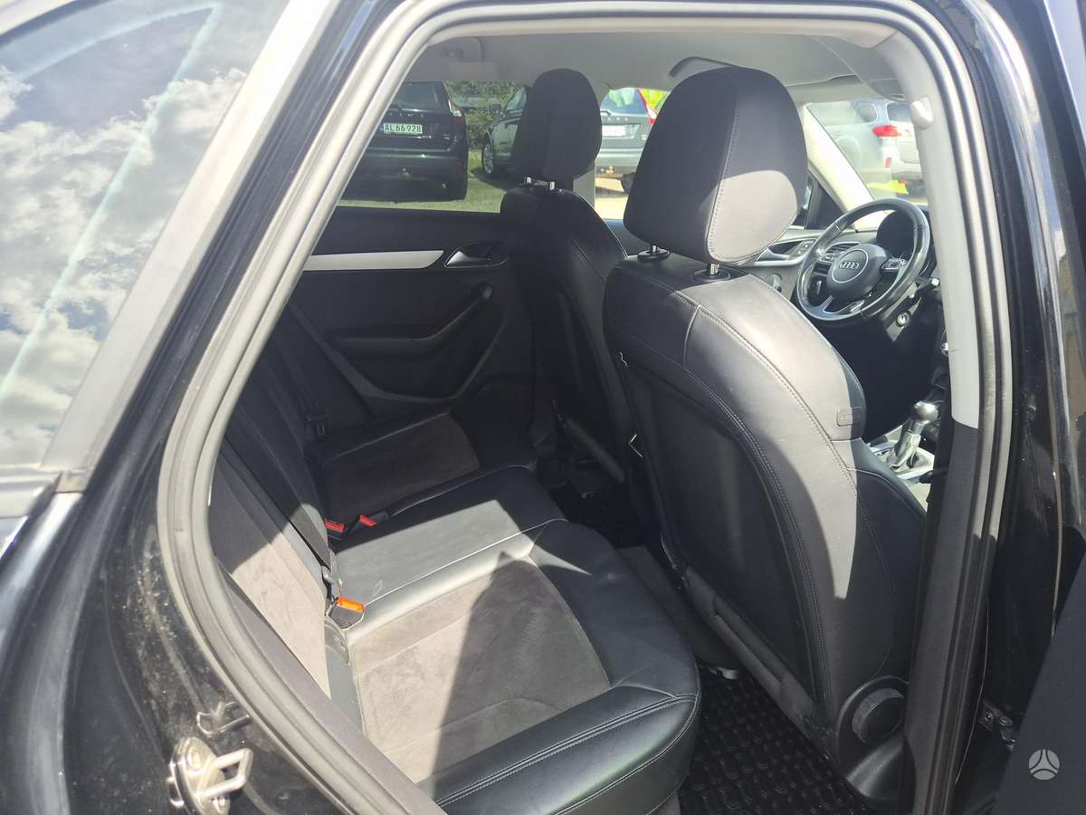 Audi Q3, 2.0 l., hatchback