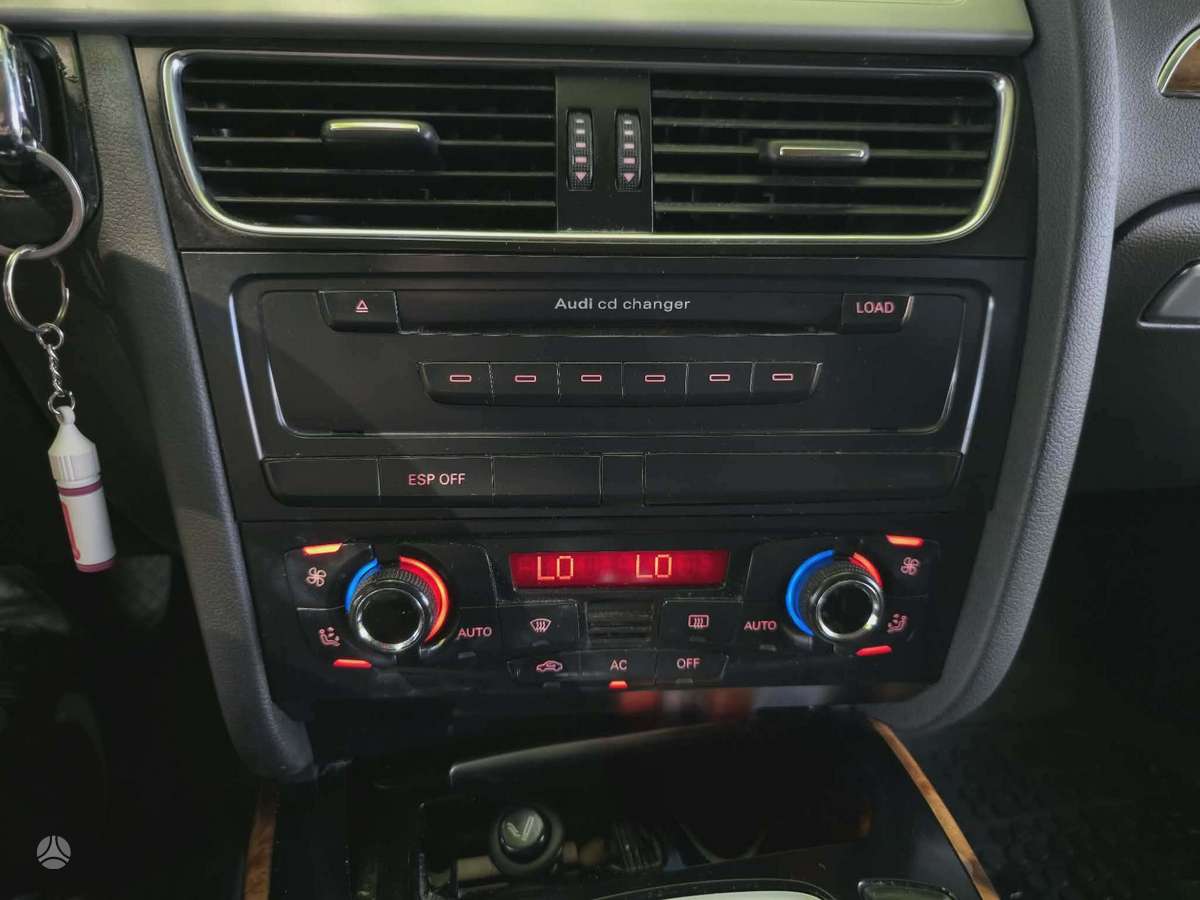 Audi A4, 2.7 l., Седан